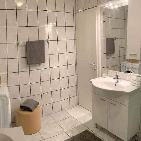Nadalina, Apartman *