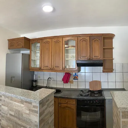 Nadalina, Apartman Imotski